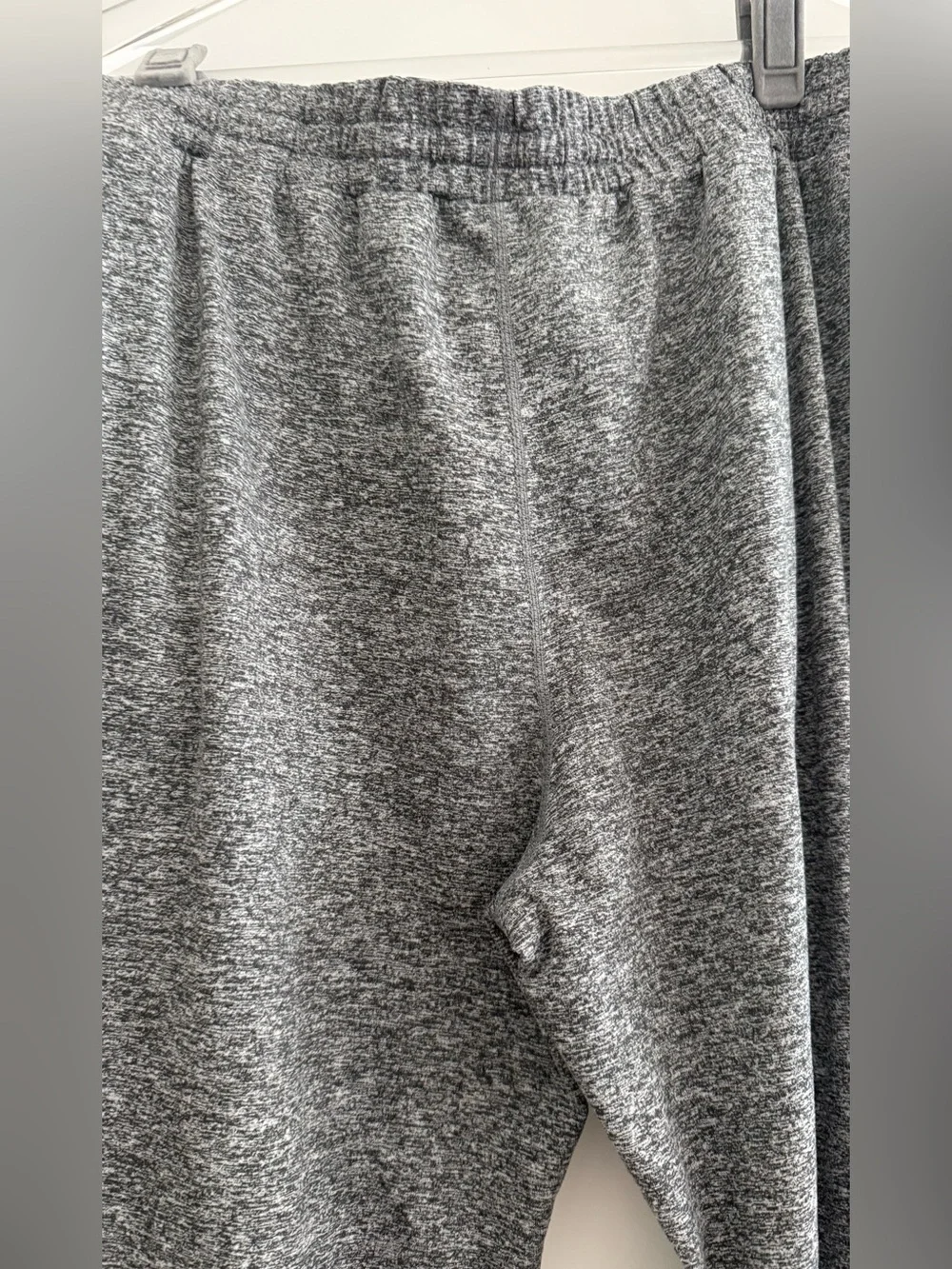 Vuori heather grey jogger - Picture 3 of 4